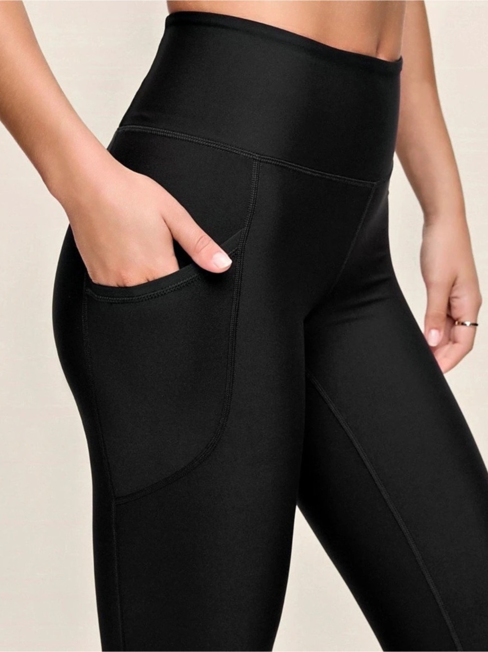 2- New pair with Tags Old Navy PowerSoft High-Waisted Side-Pocket 7/8 Leggings B